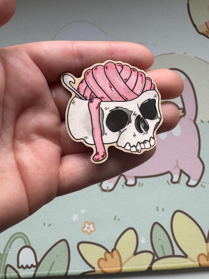 Skull wooden pin