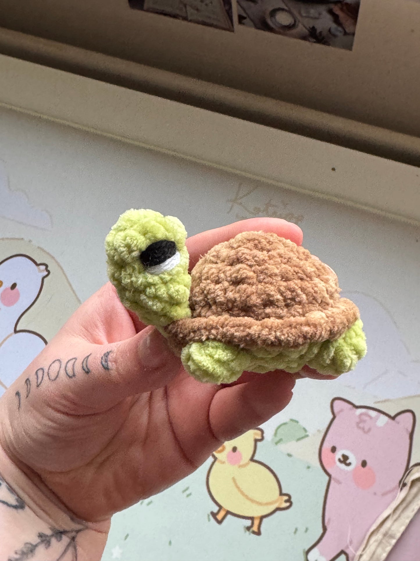 Mini turtle plushie