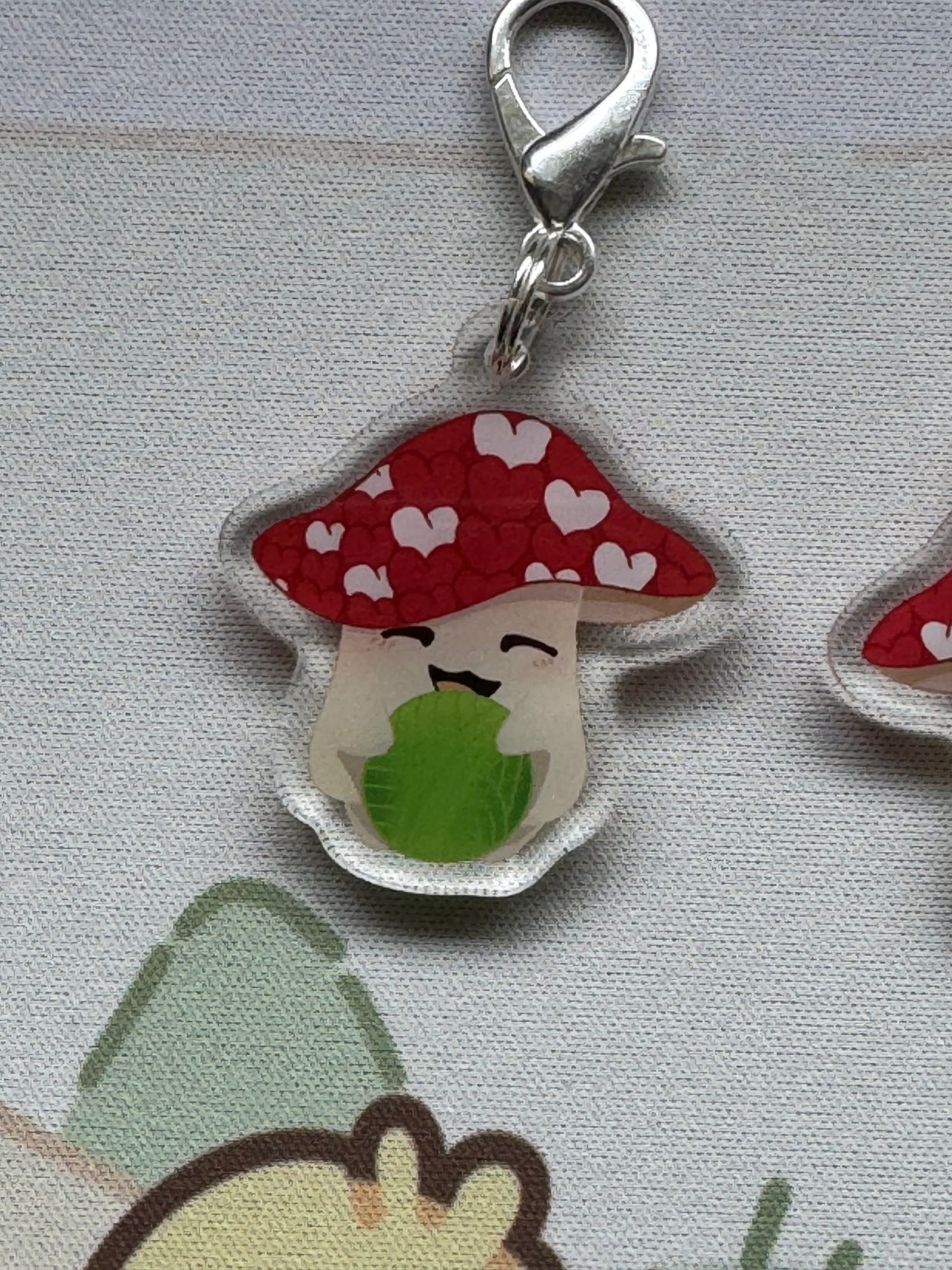 Mushroom stitch marker