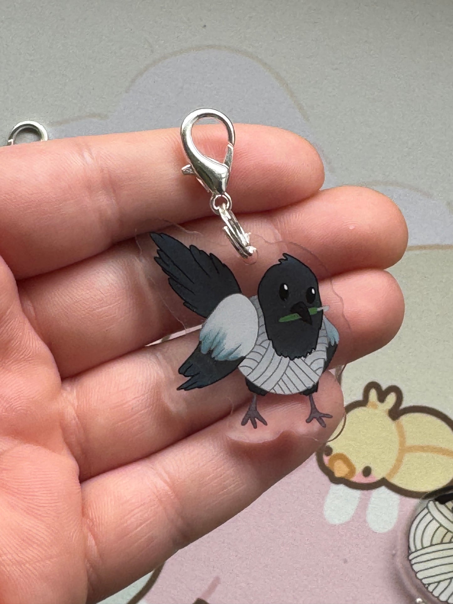 Magpie stitch marker