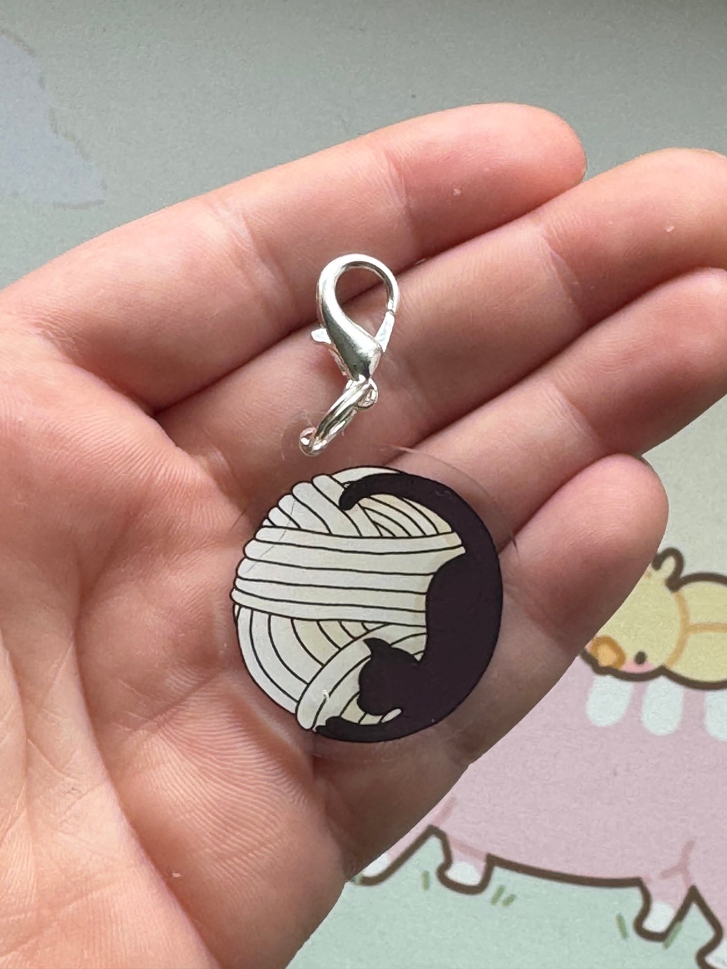 Cat stitch marker