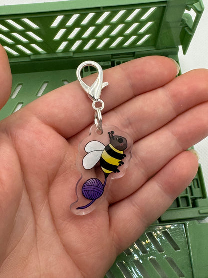 Bee stitch marker
