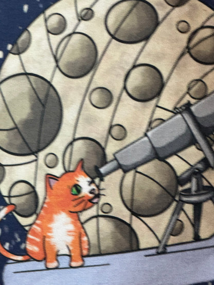 Cat moon-gazing tote bag