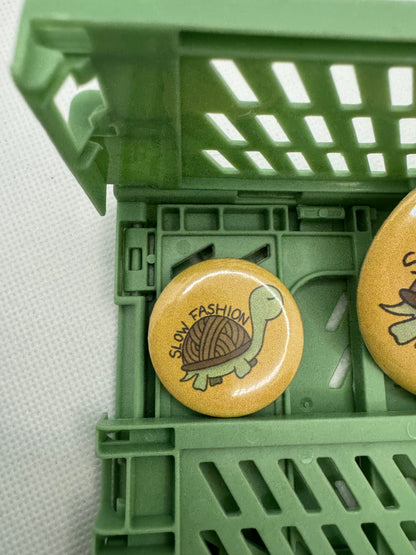 Slow fashion button badge