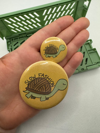 Slow fashion button badge