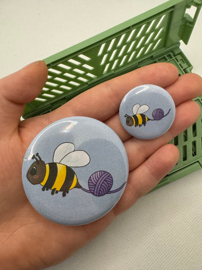 Bee button badge