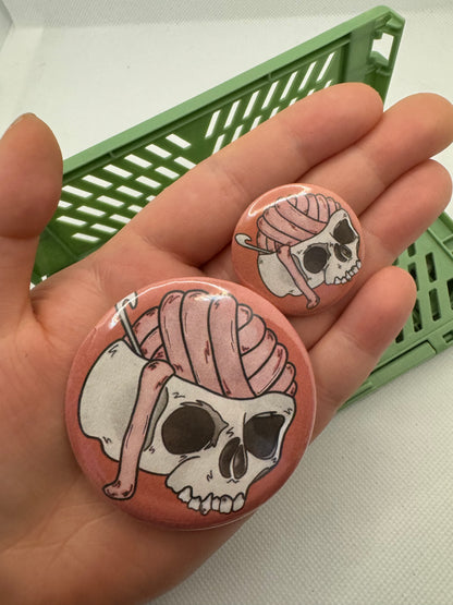 Skull button badge
