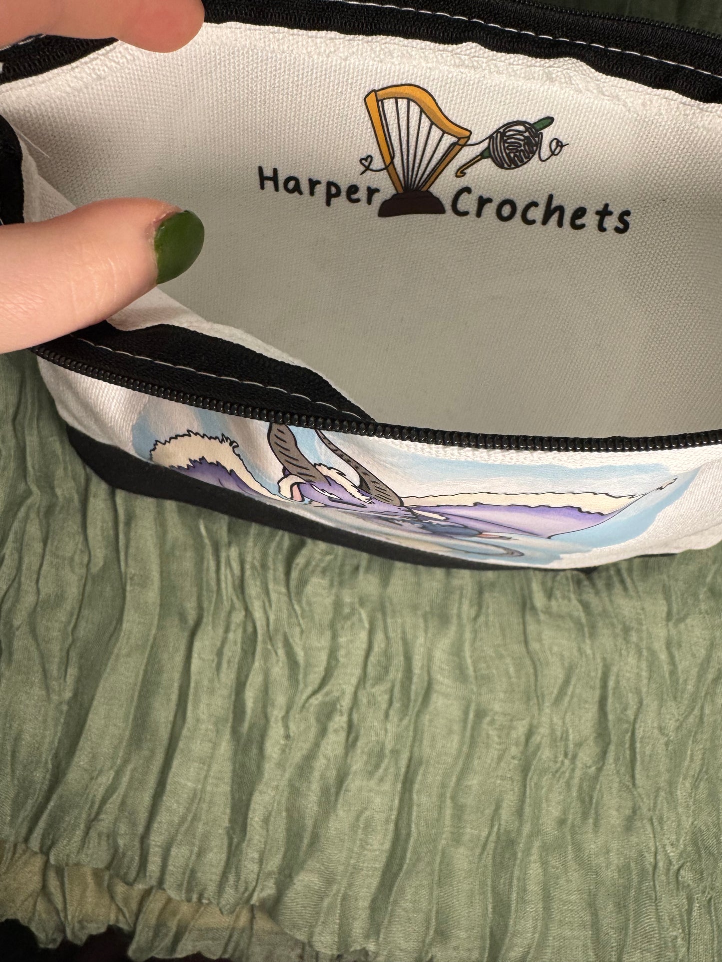 Dragon hook case- large