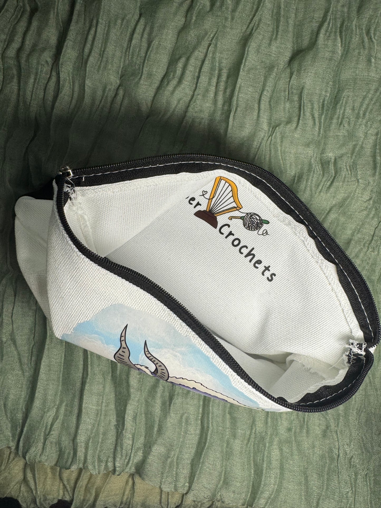Dragon hook case- large