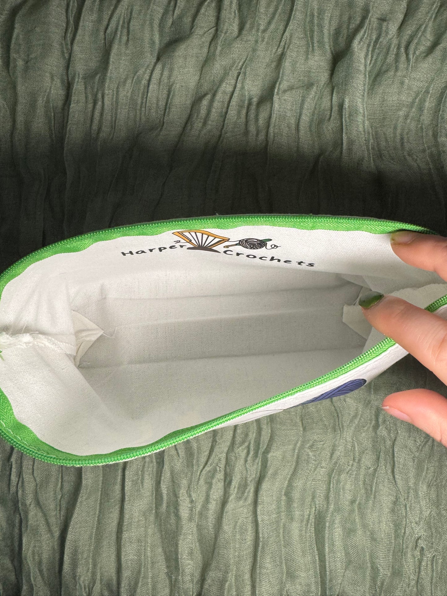 Bee hook case