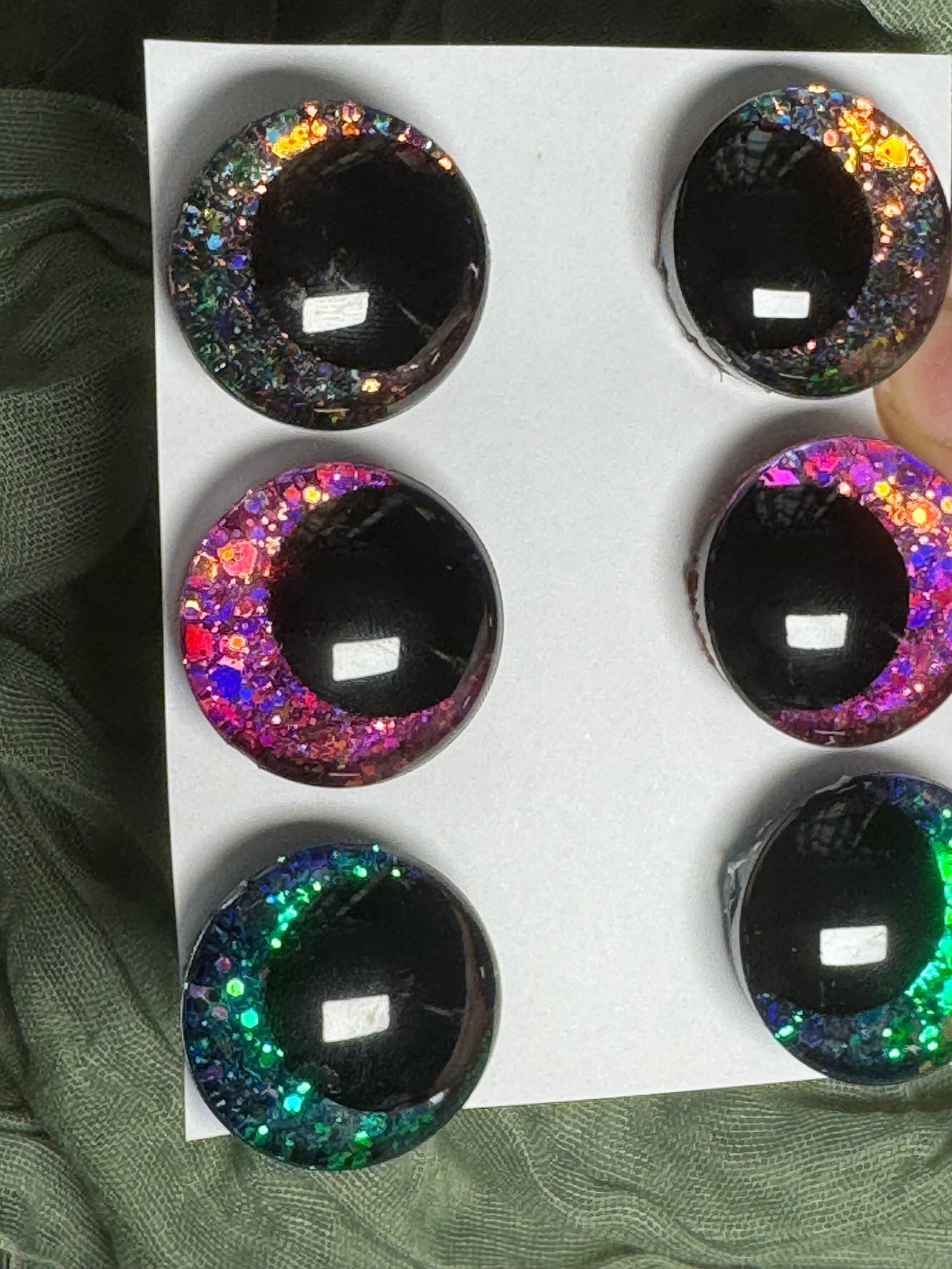 Chameleon glitter safety eyes