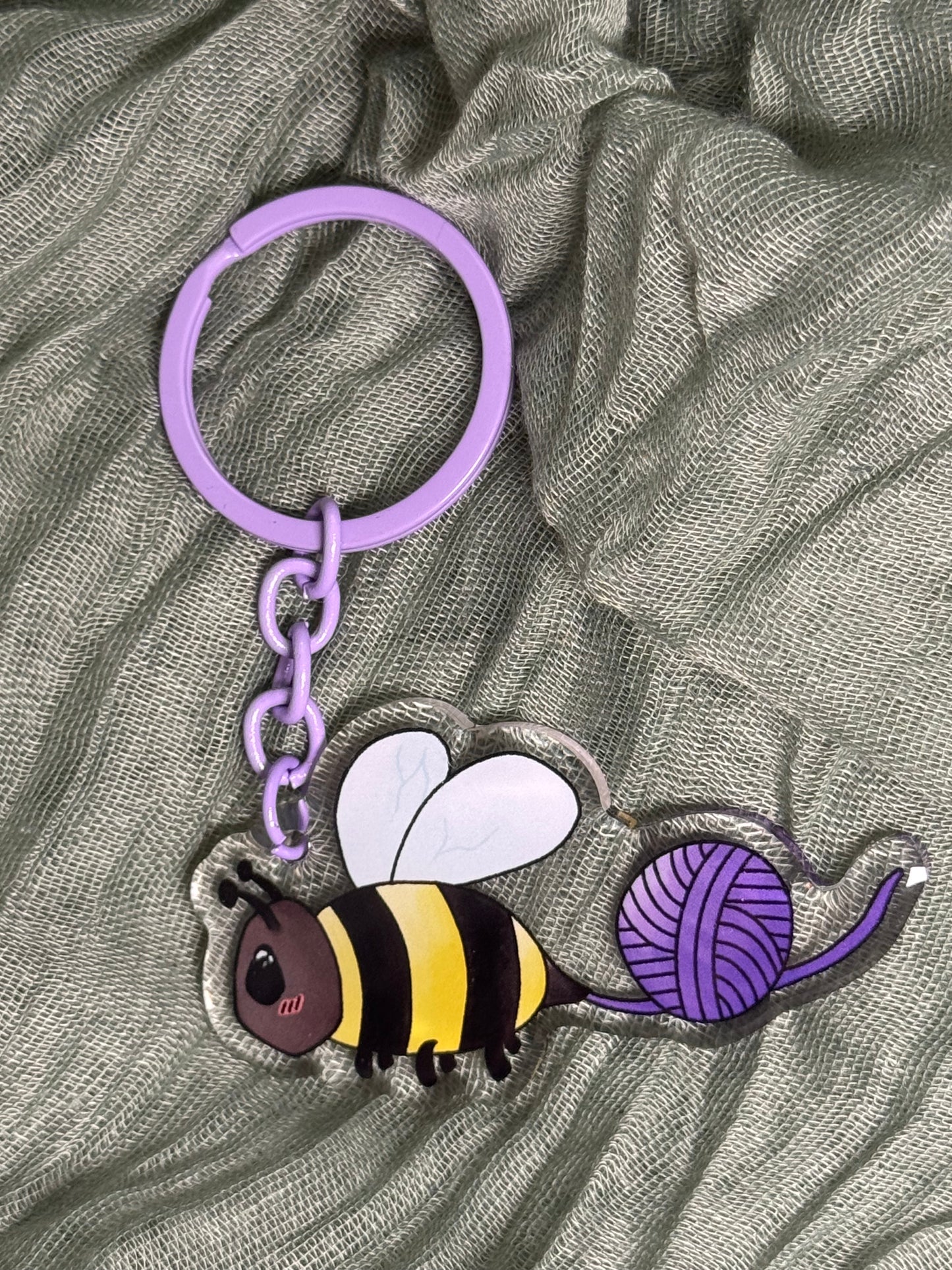 Bee keyring