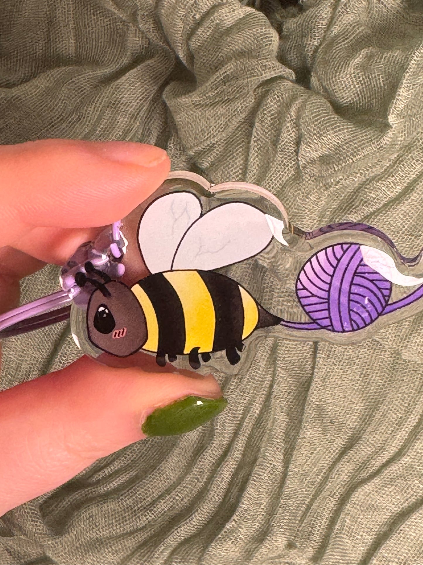 Bee keyring