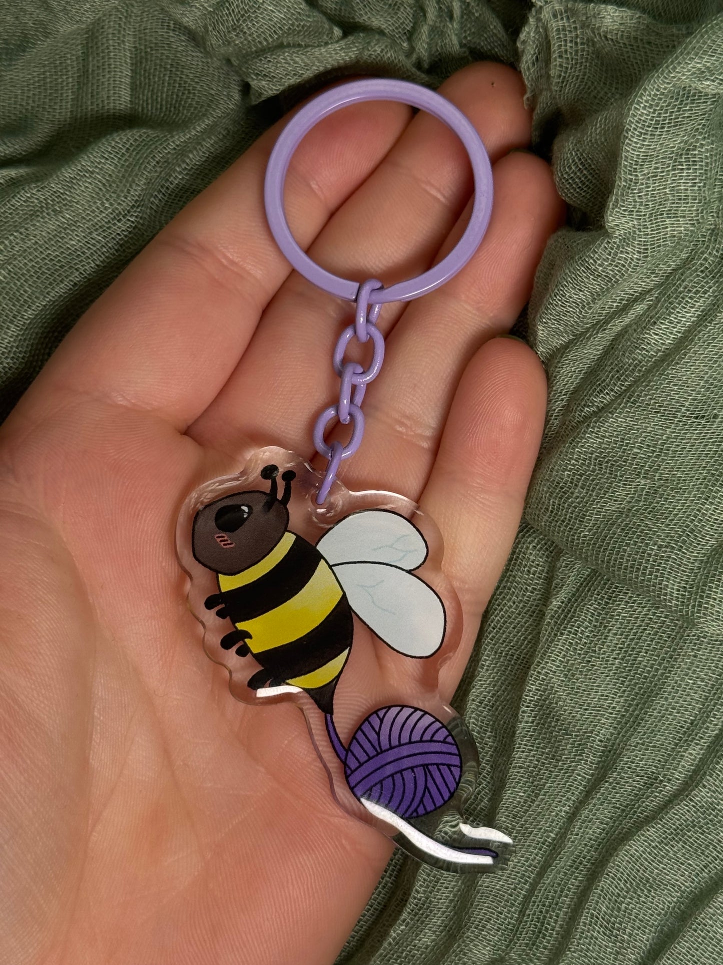 Bee keyring