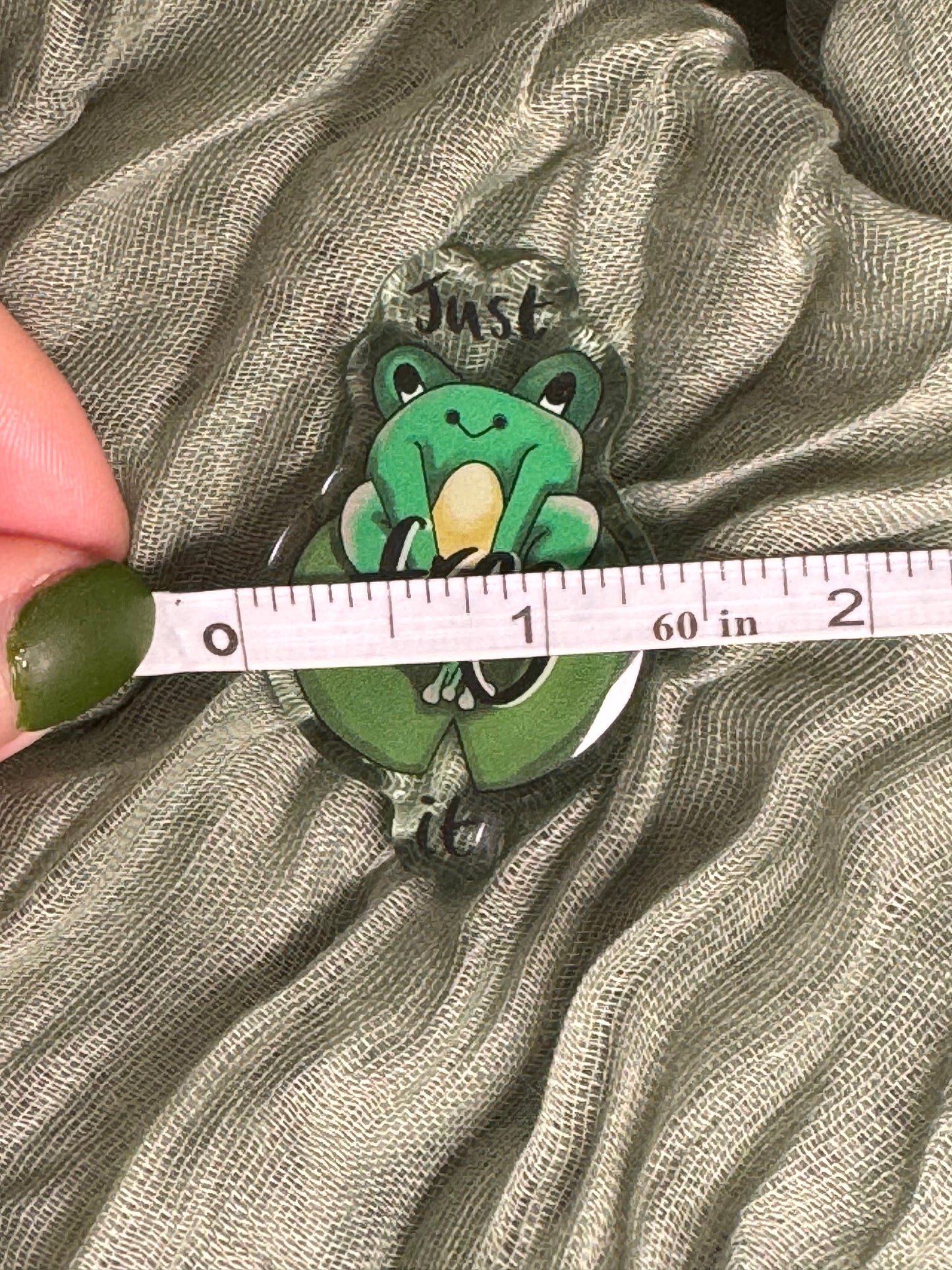 Frog it acrylic pin