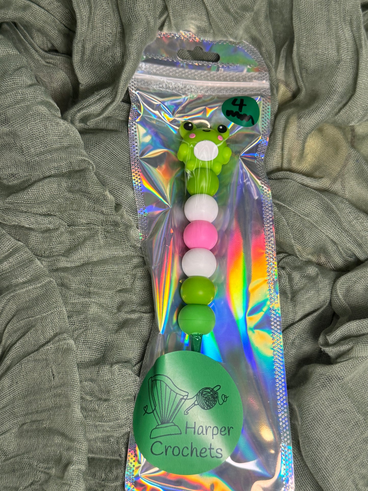 Frog 4mm beaded crochet hook