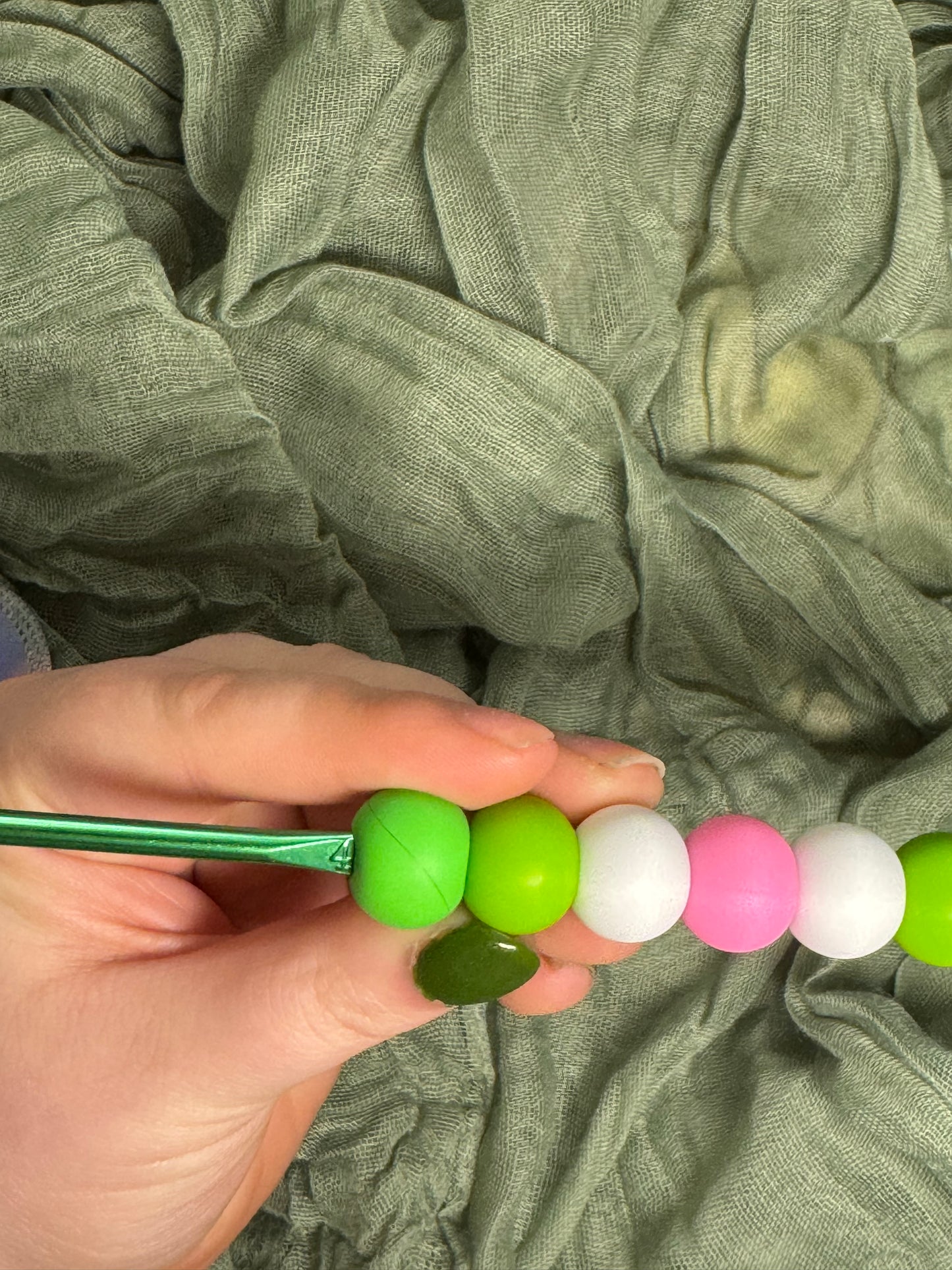 Frog 4mm beaded crochet hook