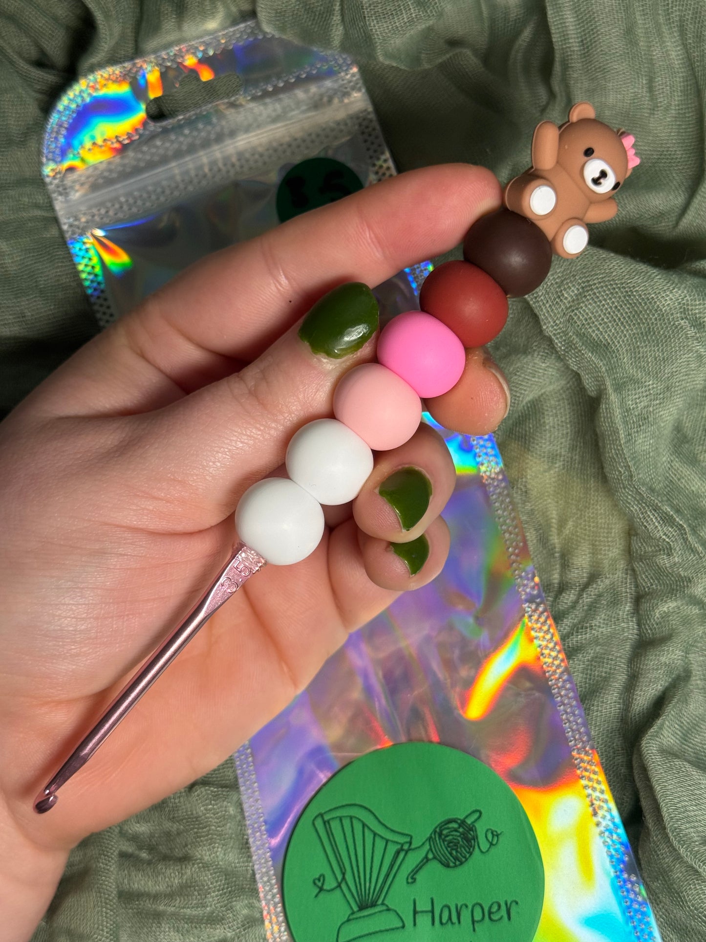 Teddy bear 3.5mm beaded crochet hook