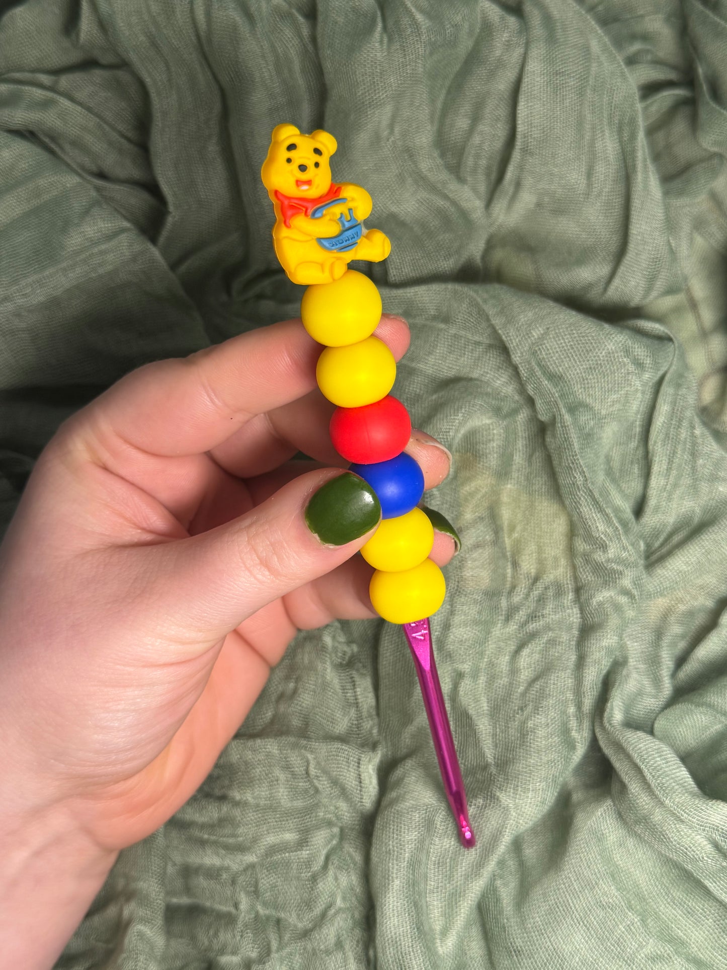 Pooh bear 4.5mm beaded crochet hook