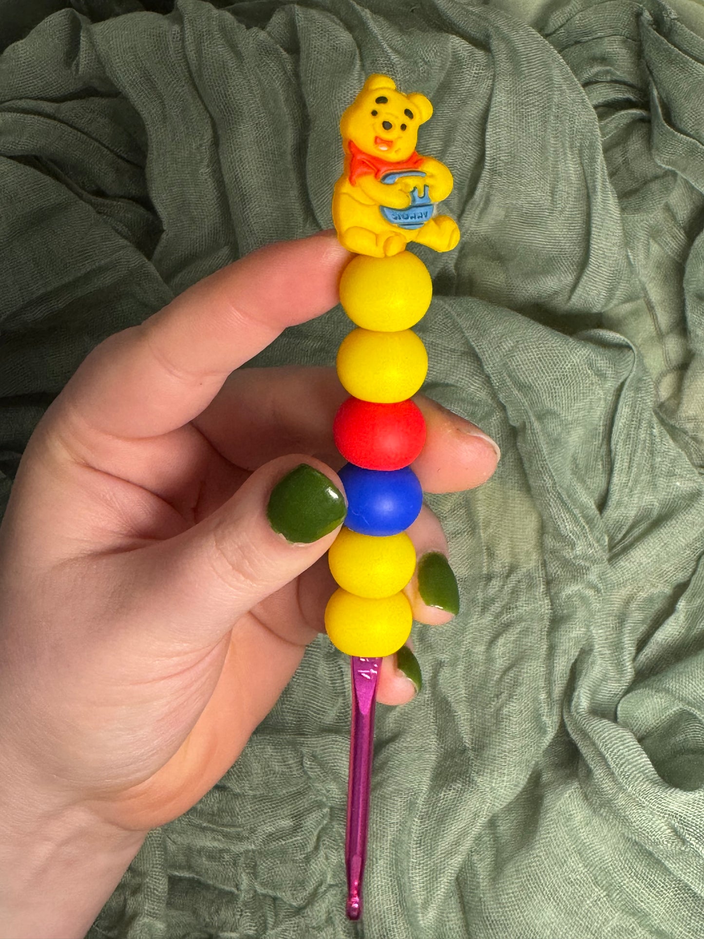 Pooh bear 4.5mm beaded crochet hook
