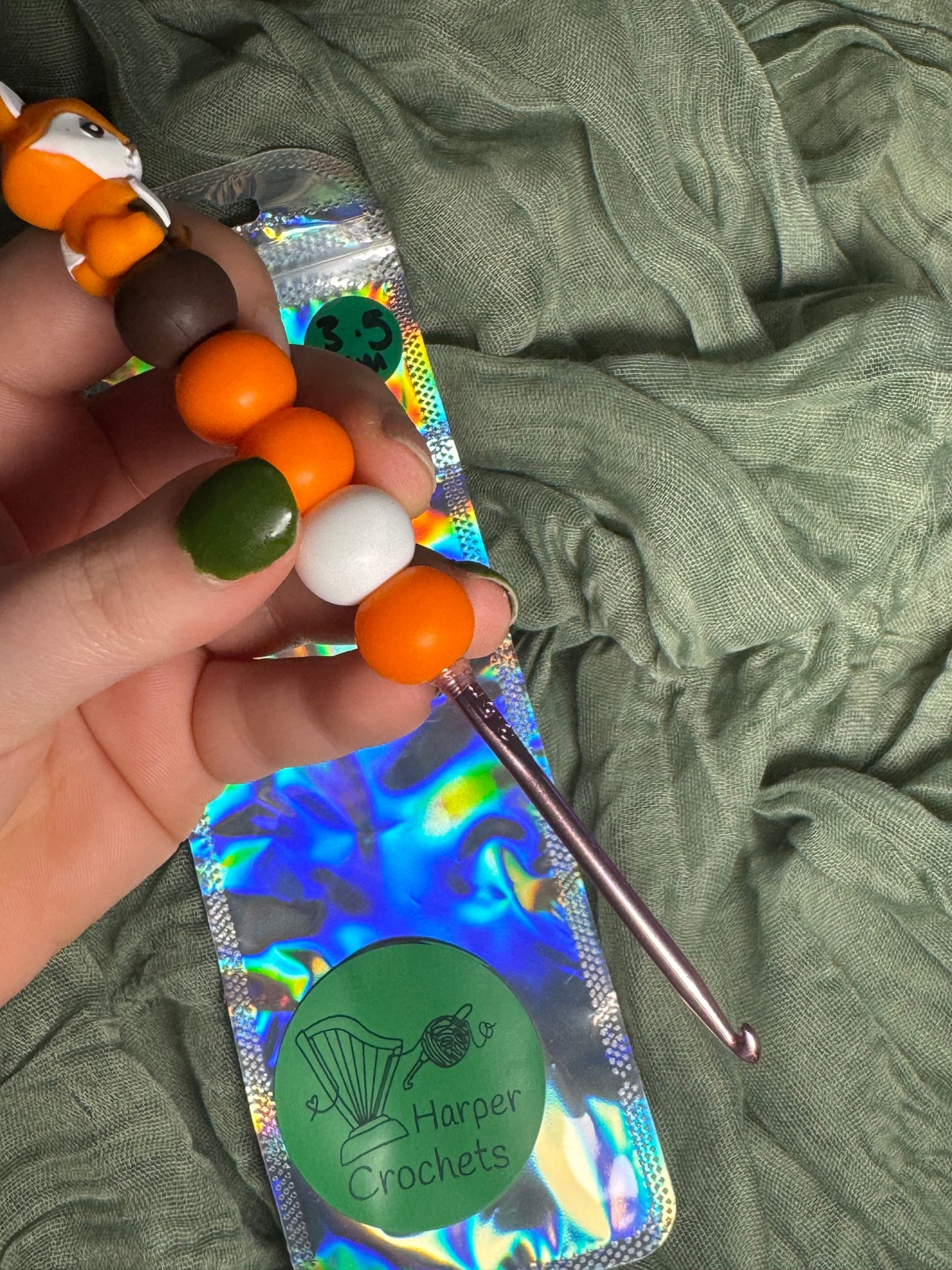Fox 3.5mm beaded crochet hook