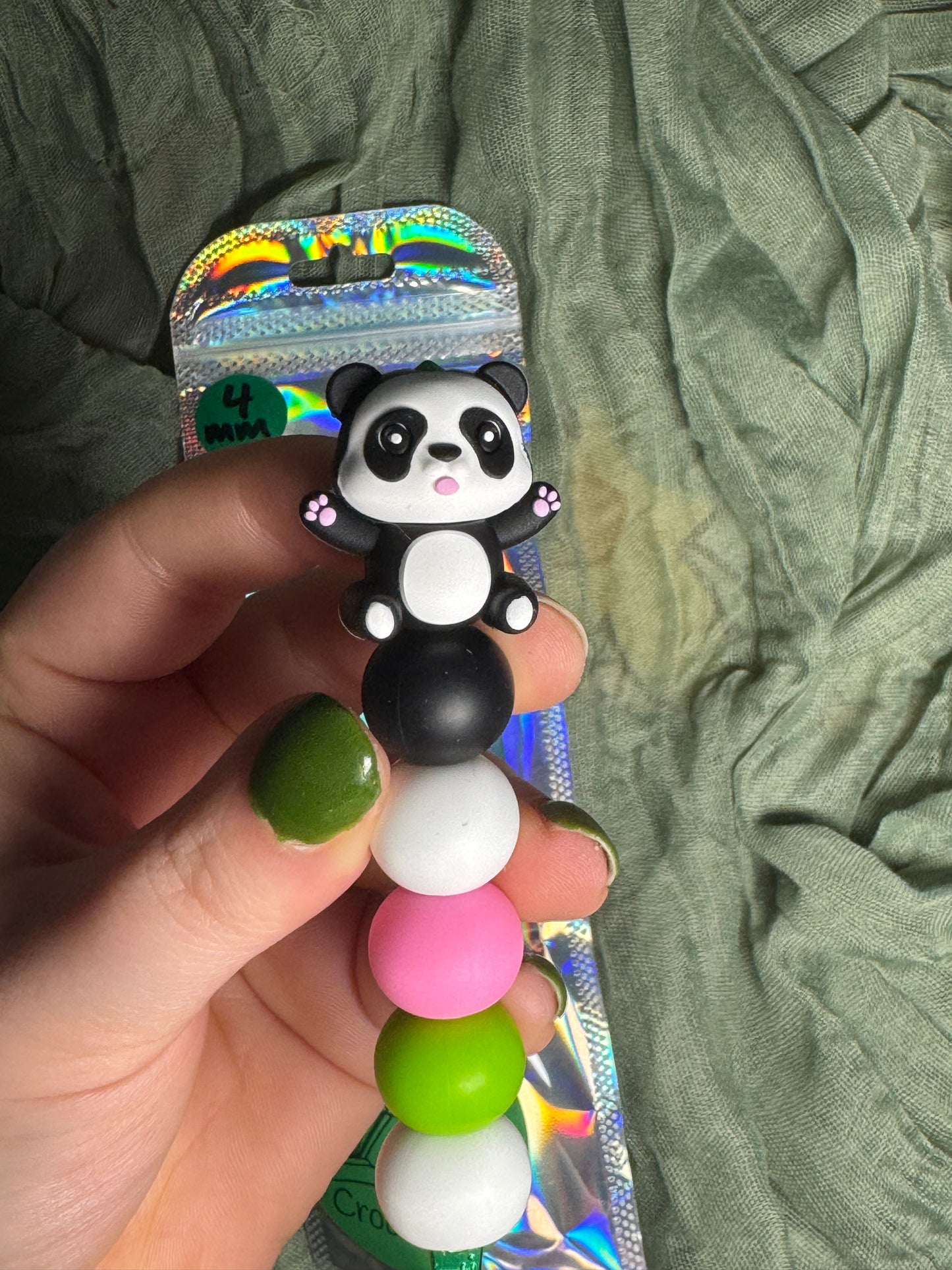 Panda 4mm beaded crochet hook