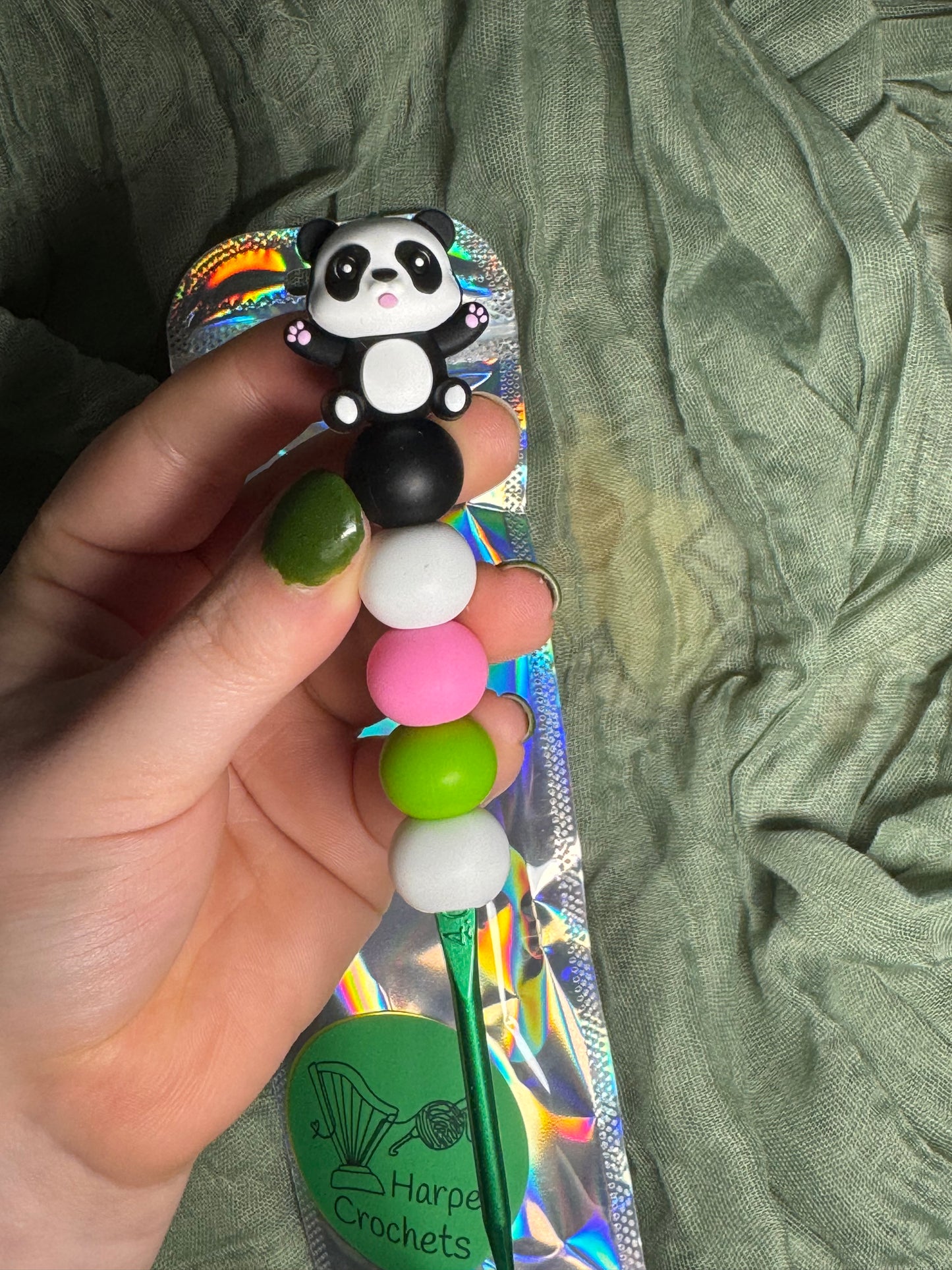 Panda 4mm beaded crochet hook
