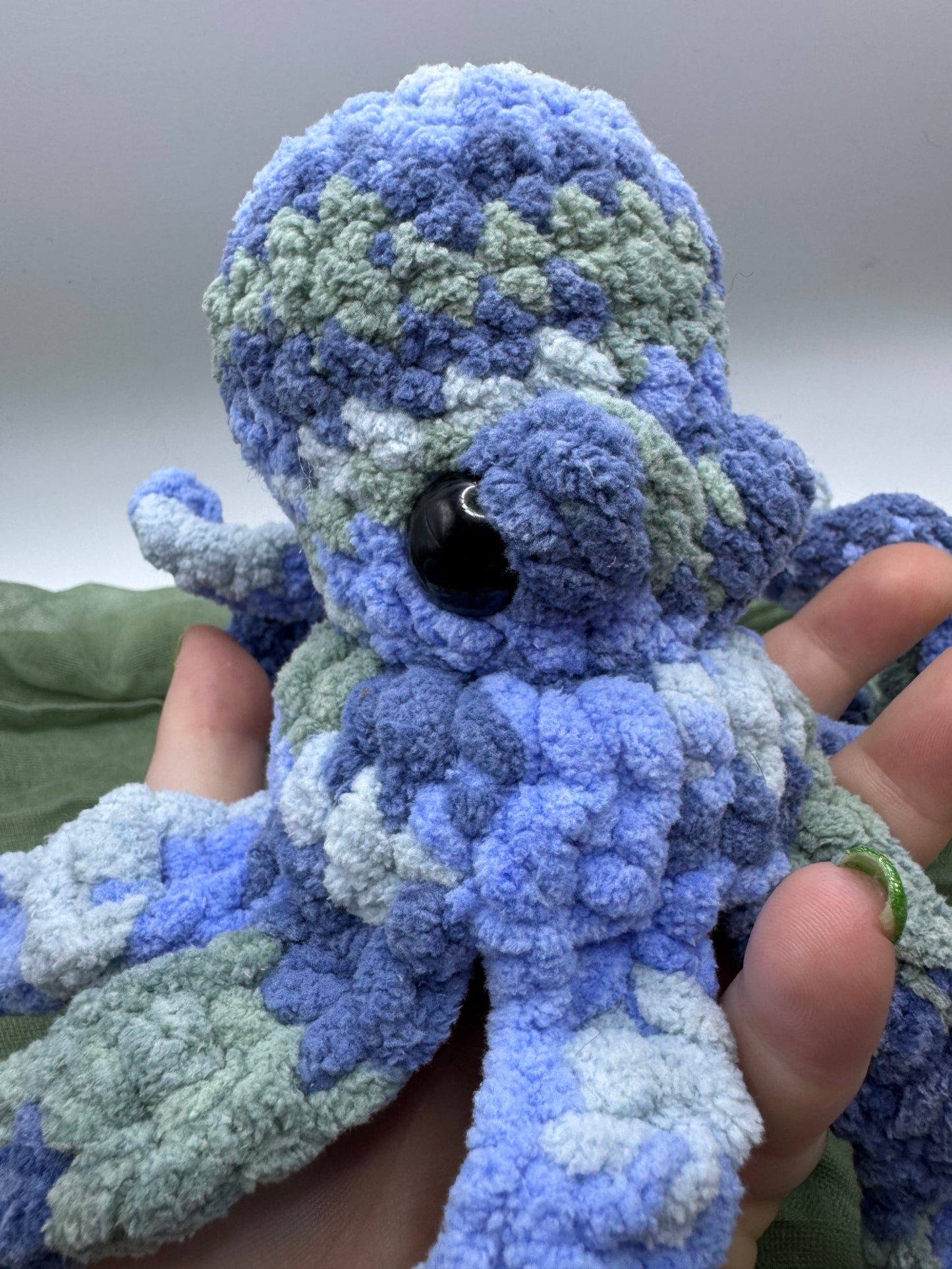 Octopus plushie pre-made