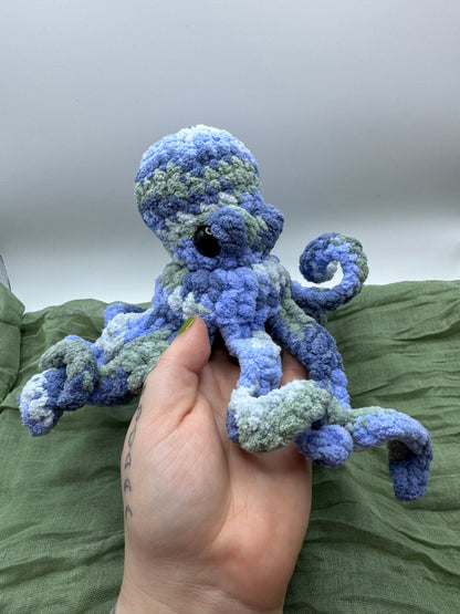 Octopus plushie pre-made