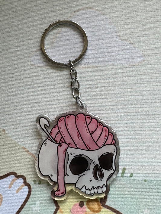 Skull with yarn brains keyring