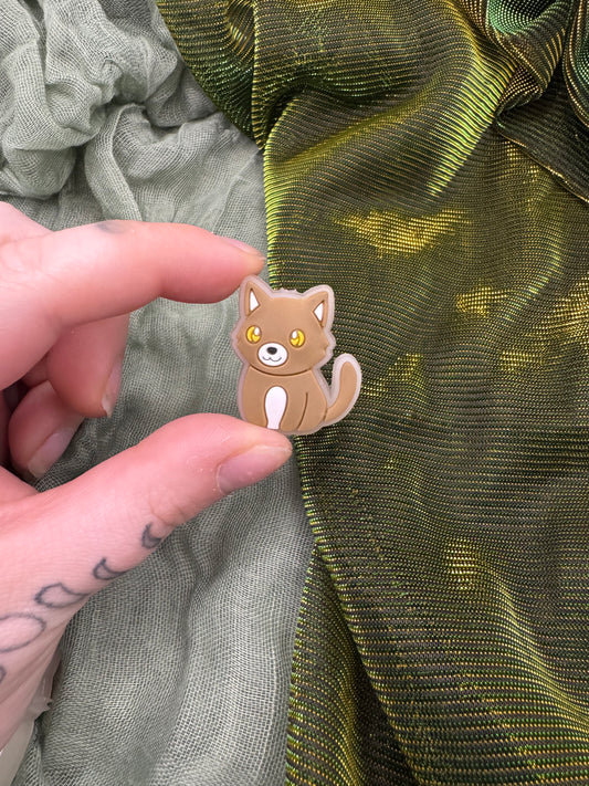 Brown cat GLOW IN THE DARK crochet hook